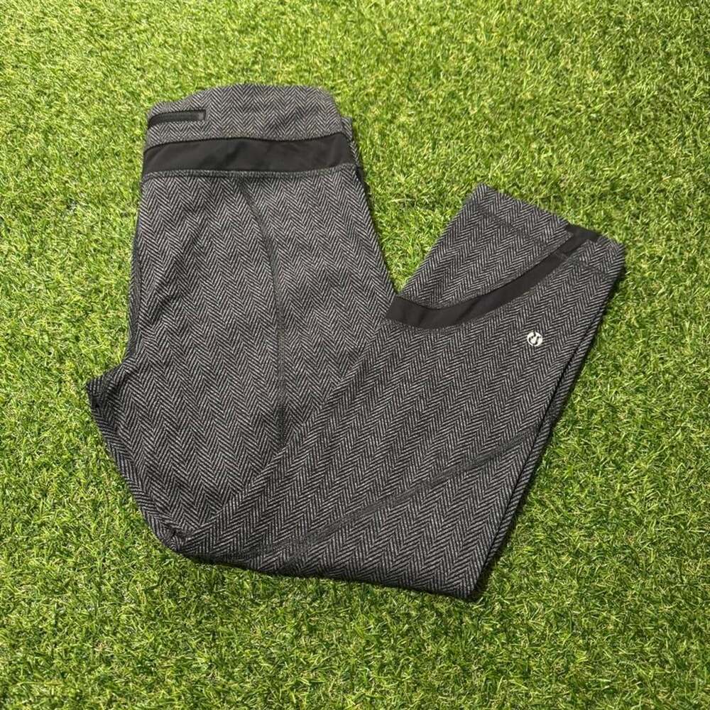 Lululemon gray heather herringbone capri